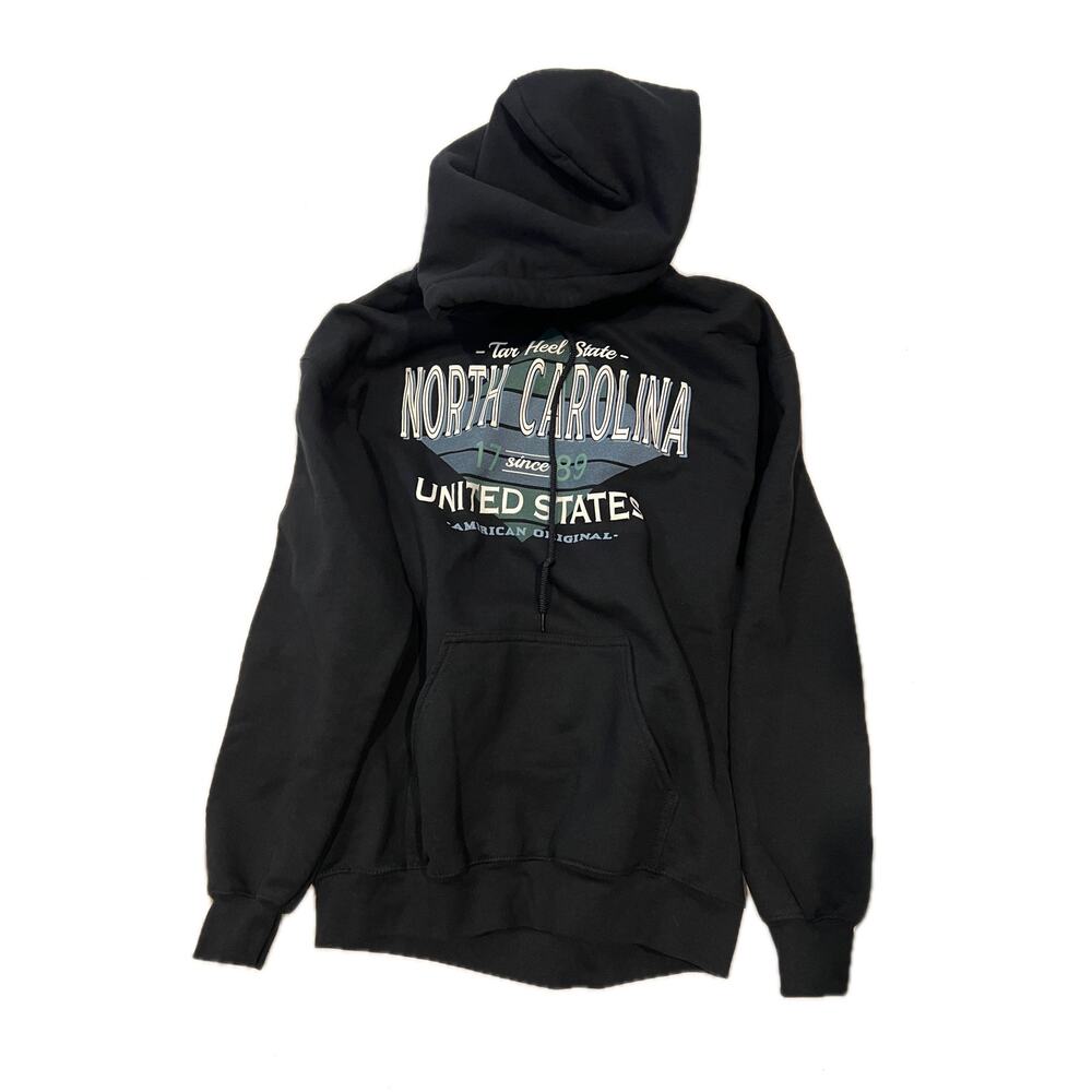 Gildan North Carolina Tar Heel State Pullover hoodie Mens M